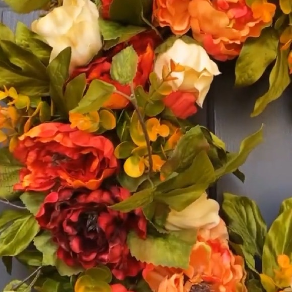 GORGEOUS FALL WREATH - Picture 2 of 4